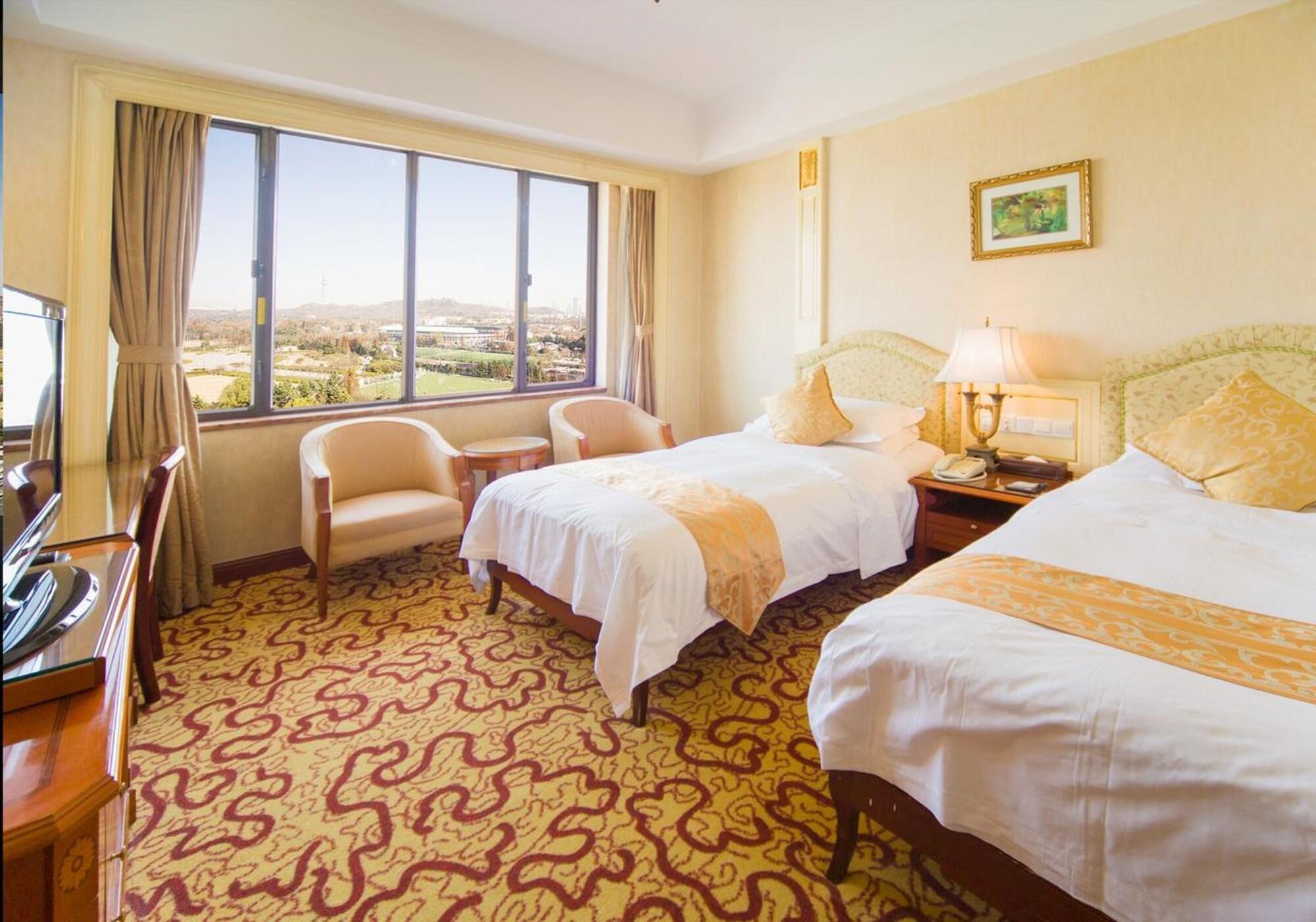 Huiquan Dynasty Hotel Циндао Экстерьер фото
