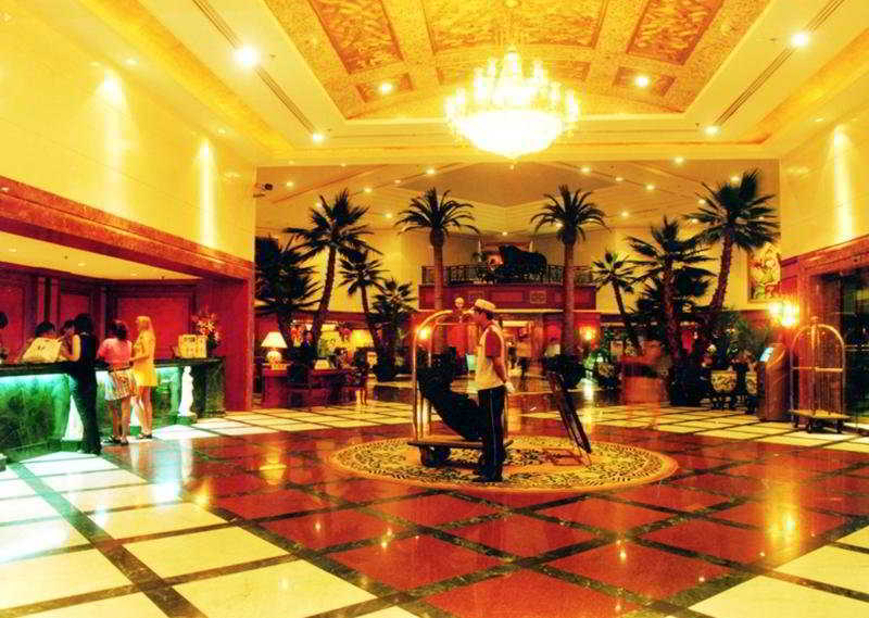 Huiquan Dynasty Hotel Циндао Интерьер фото