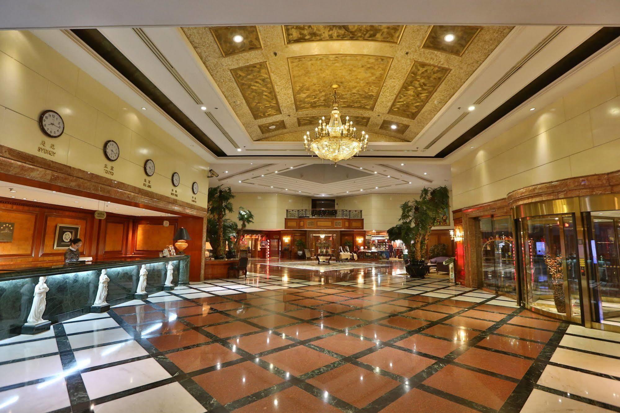 Huiquan Dynasty Hotel Циндао Экстерьер фото